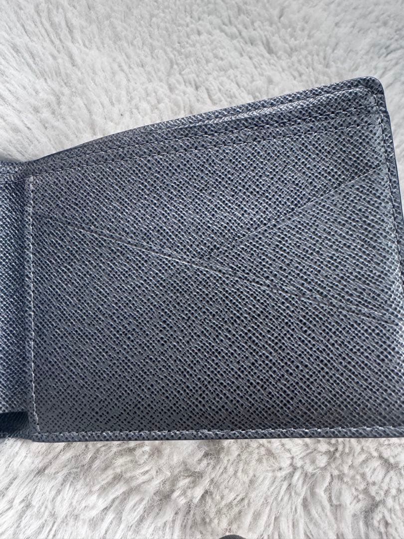 Louis Vuitton 二つ折り財布 グレー系