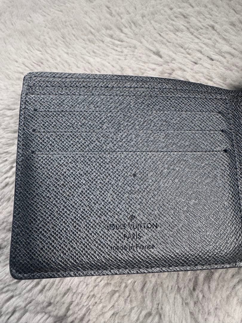 Louis Vuitton 二つ折り財布 グレー系