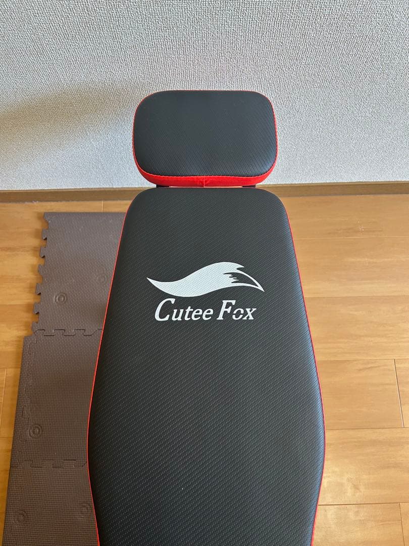 Cutee Fox トレーニングベンチ ブラック/レッド　ダンベルセット