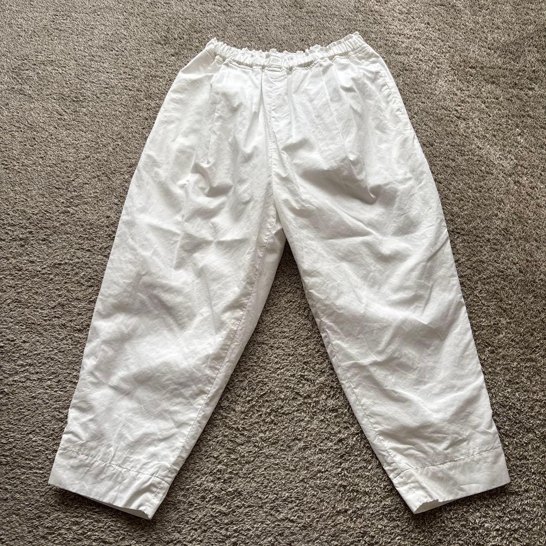 DDUD ホワイト テーパードパンツ サイズ3