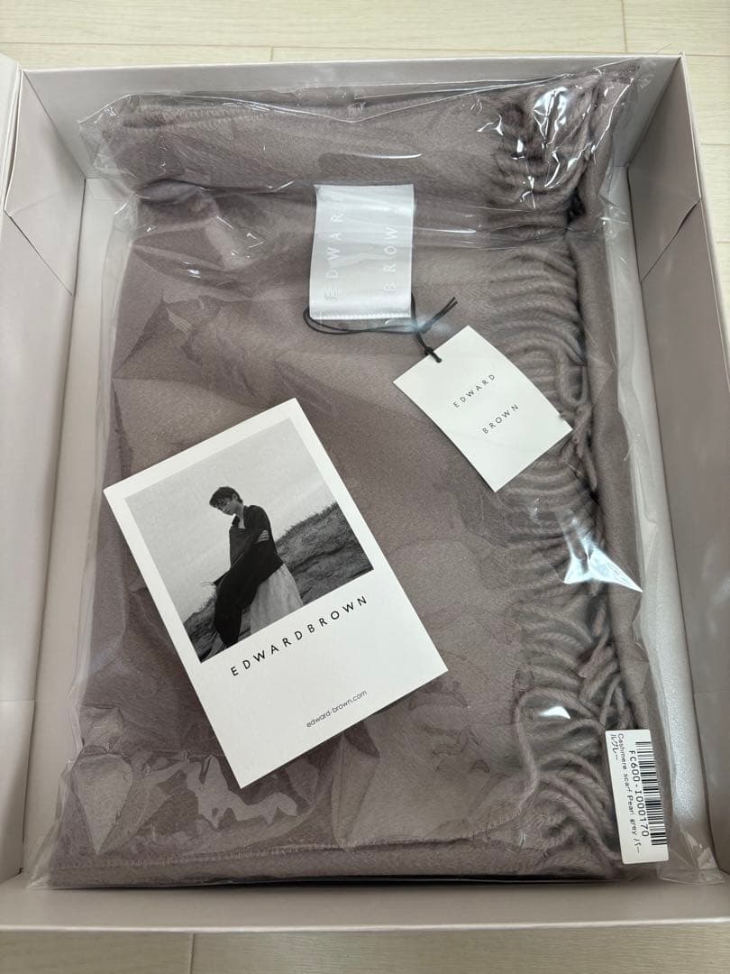 EDWARD BROWN カシミヤマフラー パールグレー