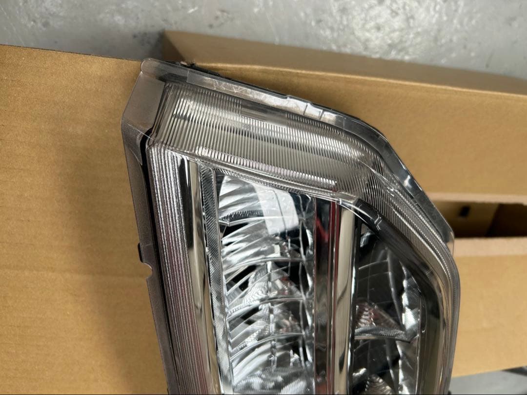 ハイゼット左ヘッドライト