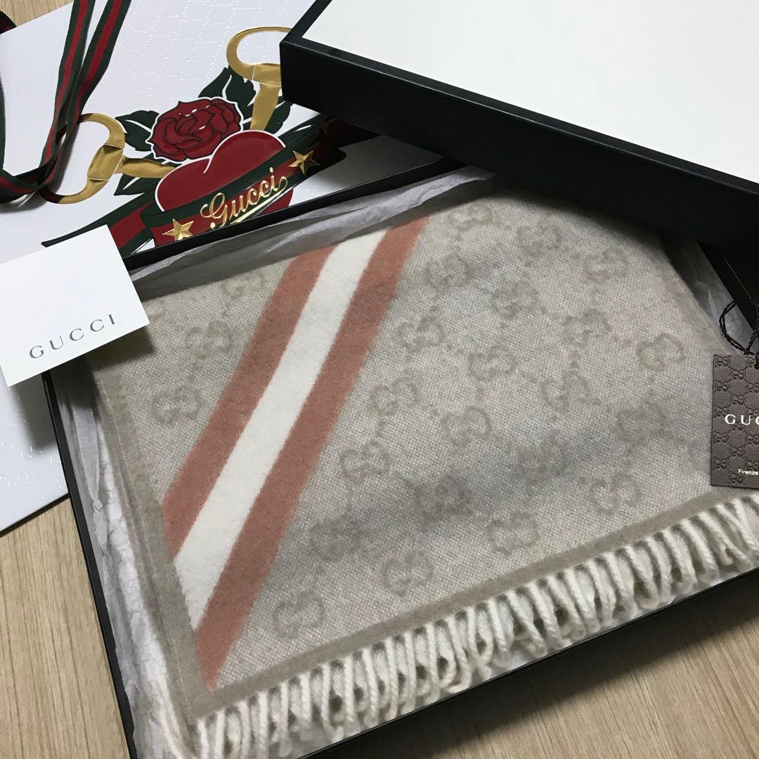 新品✨高級カシミヤGUCCIマフラー❗️箱紙袋セット❗️グッチマフラー　カシミヤ