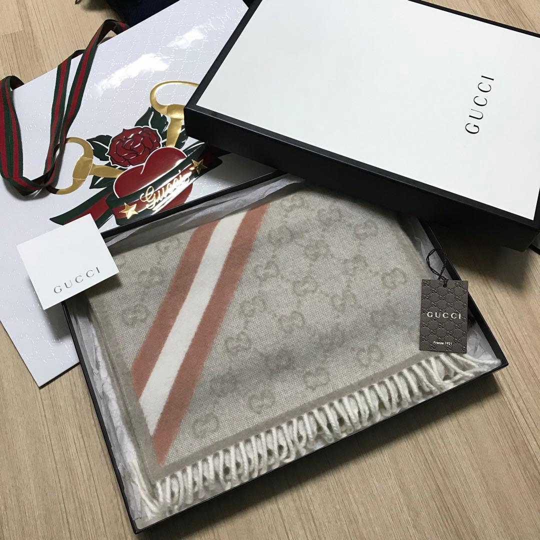 新品✨高級カシミヤGUCCIマフラー❗️箱紙袋セット❗️グッチマフラー　カシミヤ
