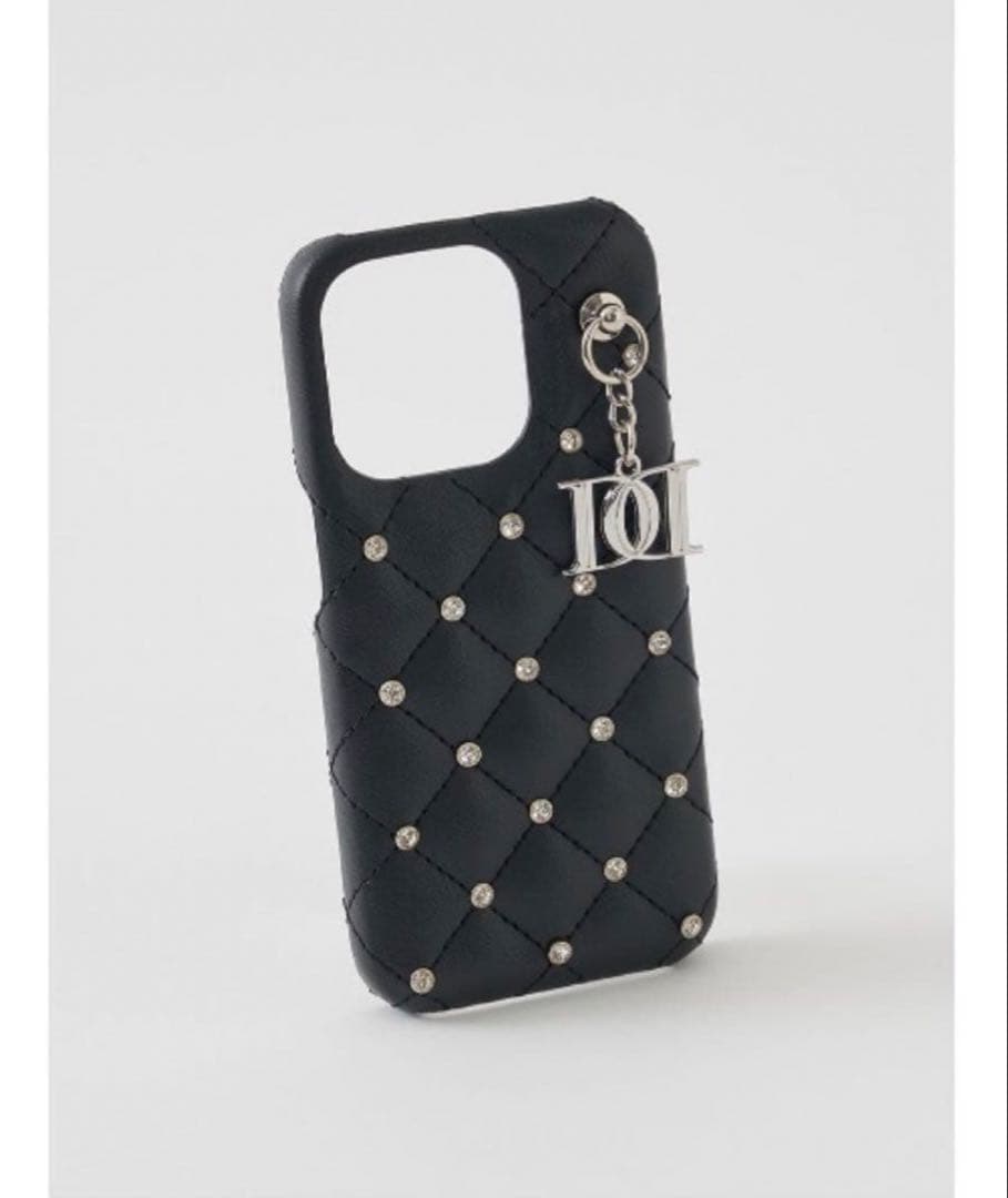 ダーリッチ　キルティングビジューDDチャームiPhone16