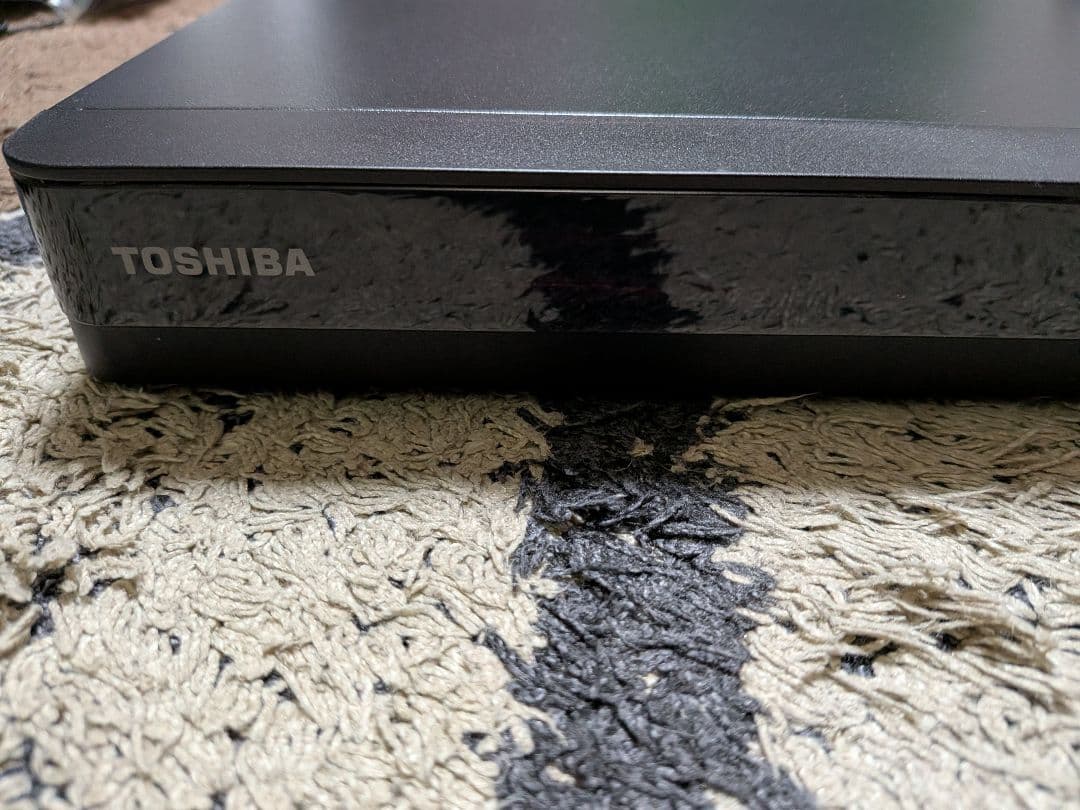 即購入⭕ REGZA DBR-T2010 ブルーレイレコーダー 本体とリモコン