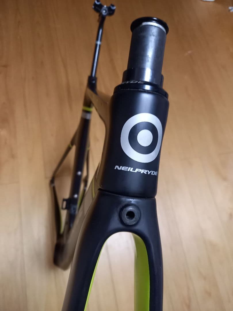 NEILPRYDE BAYAMO TTフレーム タイムトライアル