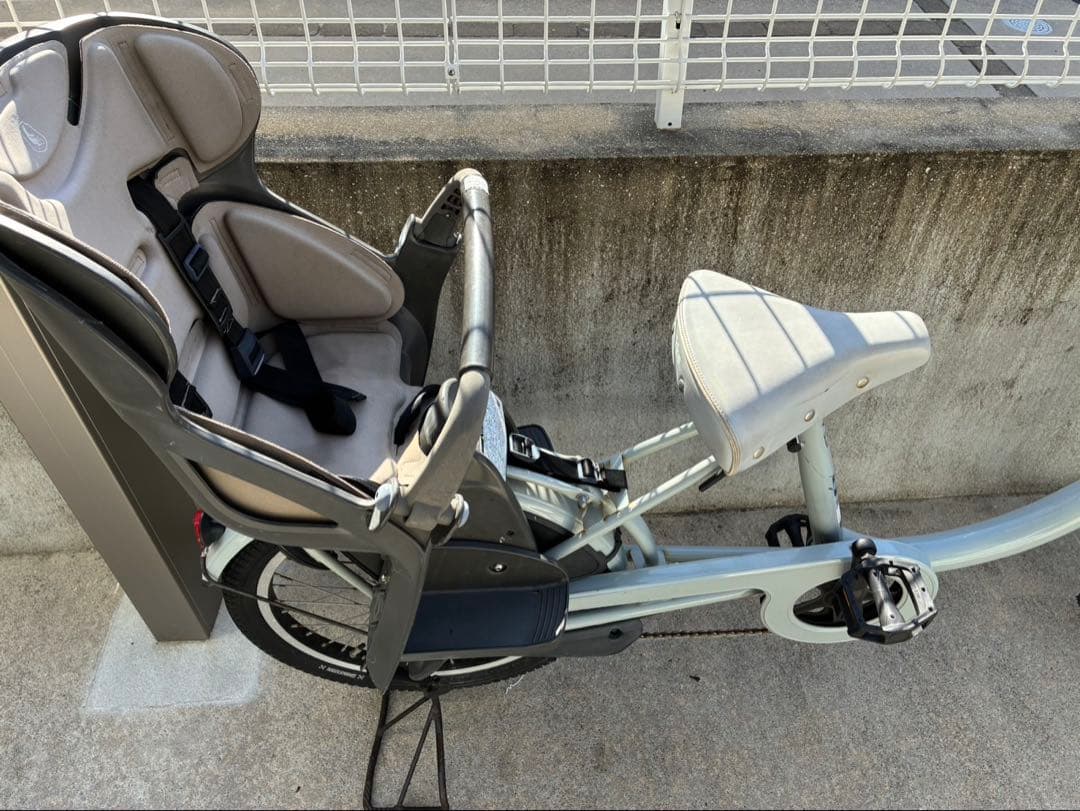 （広島　直接引渡のみ）非電動　ビッケモブ　リアチャイルドシート付　ブルーグレー