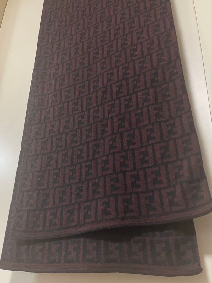 FENDI マフラー ブラックxブラウン ズッカ柄 イタリア製 50