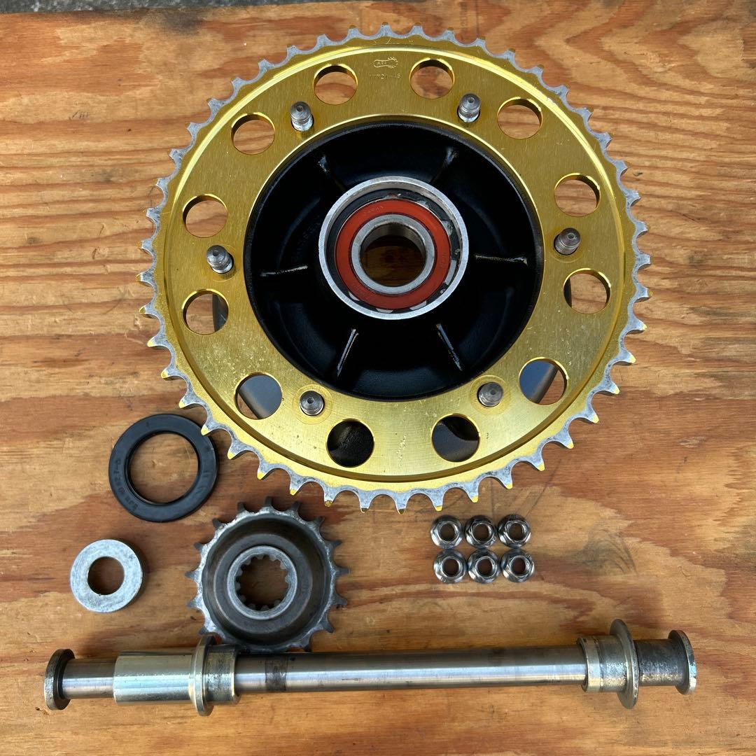 ZZR1100C スプロケット/ハブ/ダンパー/アクスルシャフト