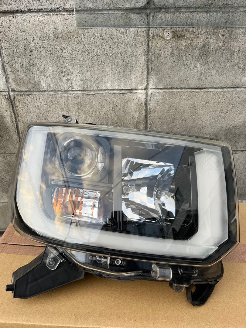 ダイハツウェイクLEDヘッドライト※ジャンク