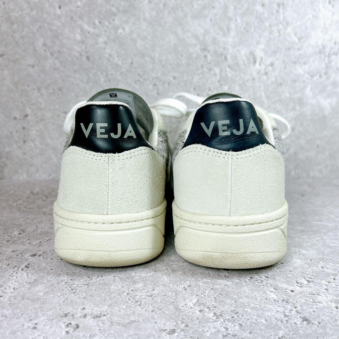 【未使用級】VEJA ヴェジャ スニーカー ホワイト/グレー系 レザー ロゴ