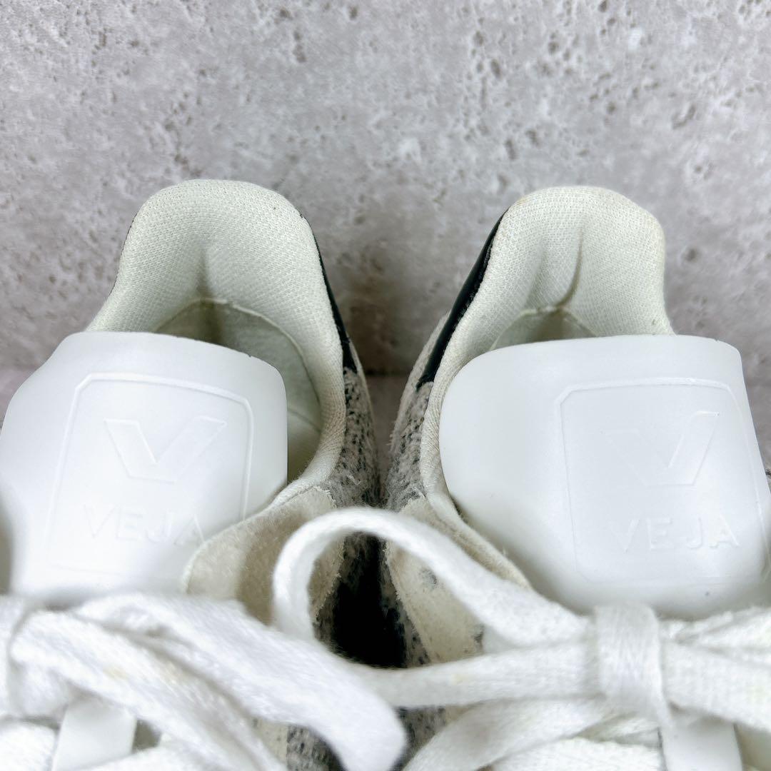 【未使用級】VEJA ヴェジャ スニーカー ホワイト/グレー系 レザー ロゴ