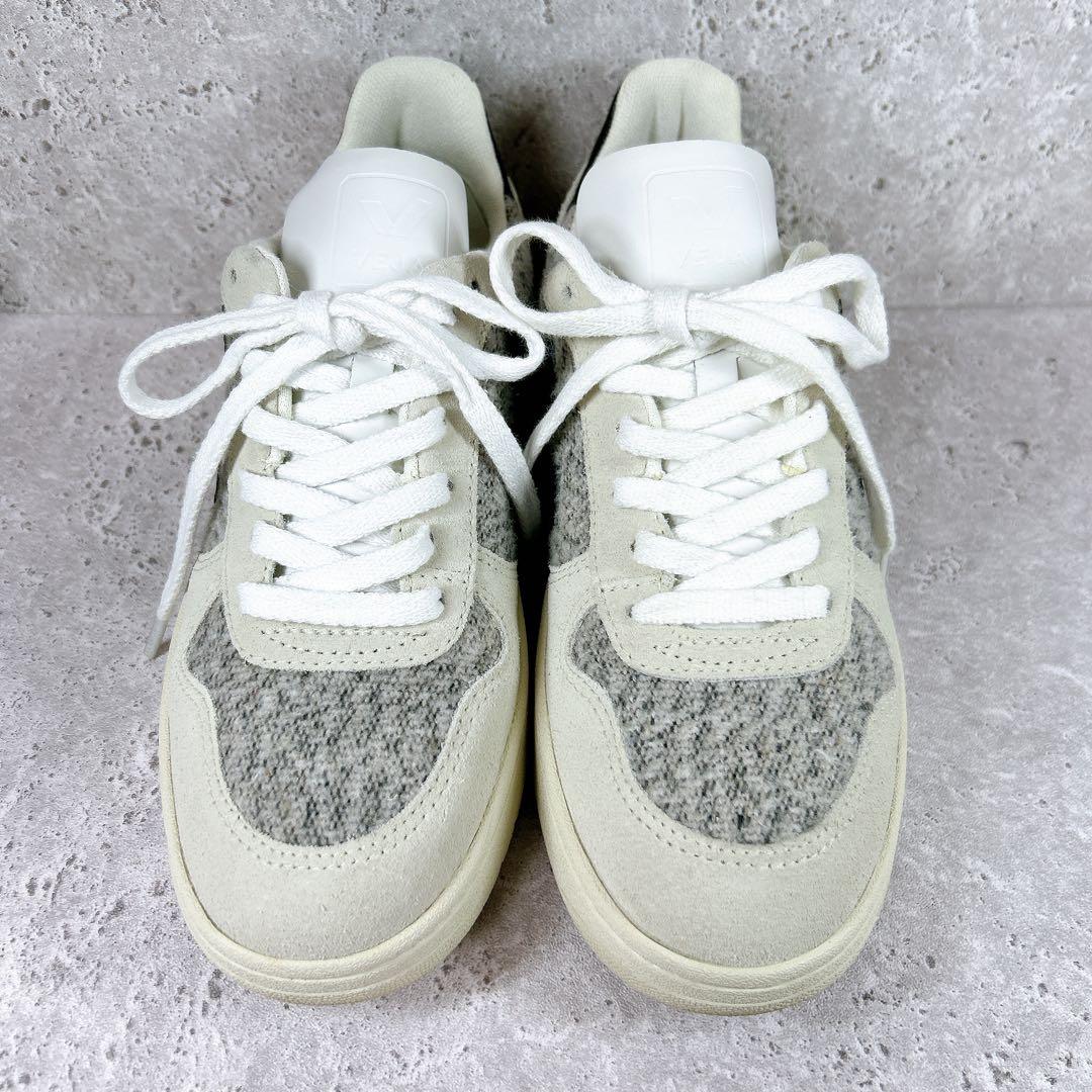 【未使用級】VEJA ヴェジャ スニーカー ホワイト/グレー系 レザー ロゴ