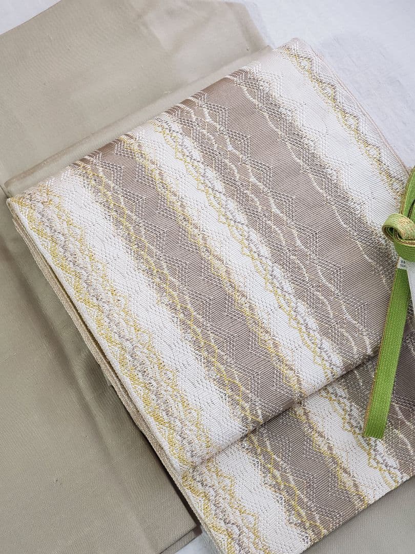 【上質カジュアル＊】洒落袋帯　ひなや　組み織り　ベージュ　白　金　　正絹