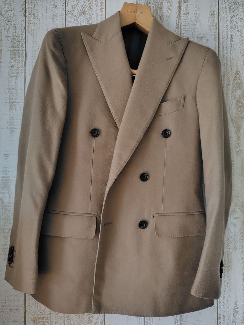 Zerbino ベージュフランネル ダブルブレストスーツ