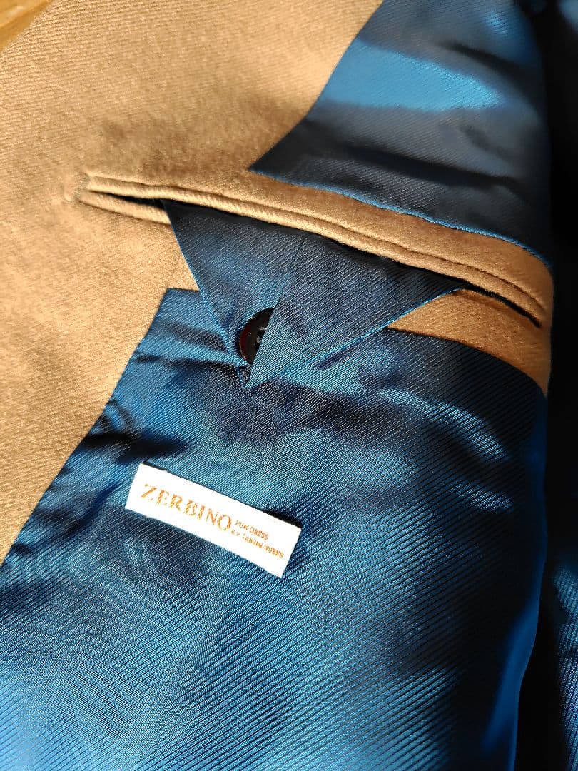 Zerbino ベージュフランネル ダブルブレストスーツ