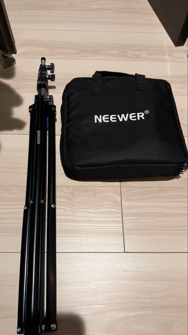 美品！NEEWER 480 LEDライト スタンド付き