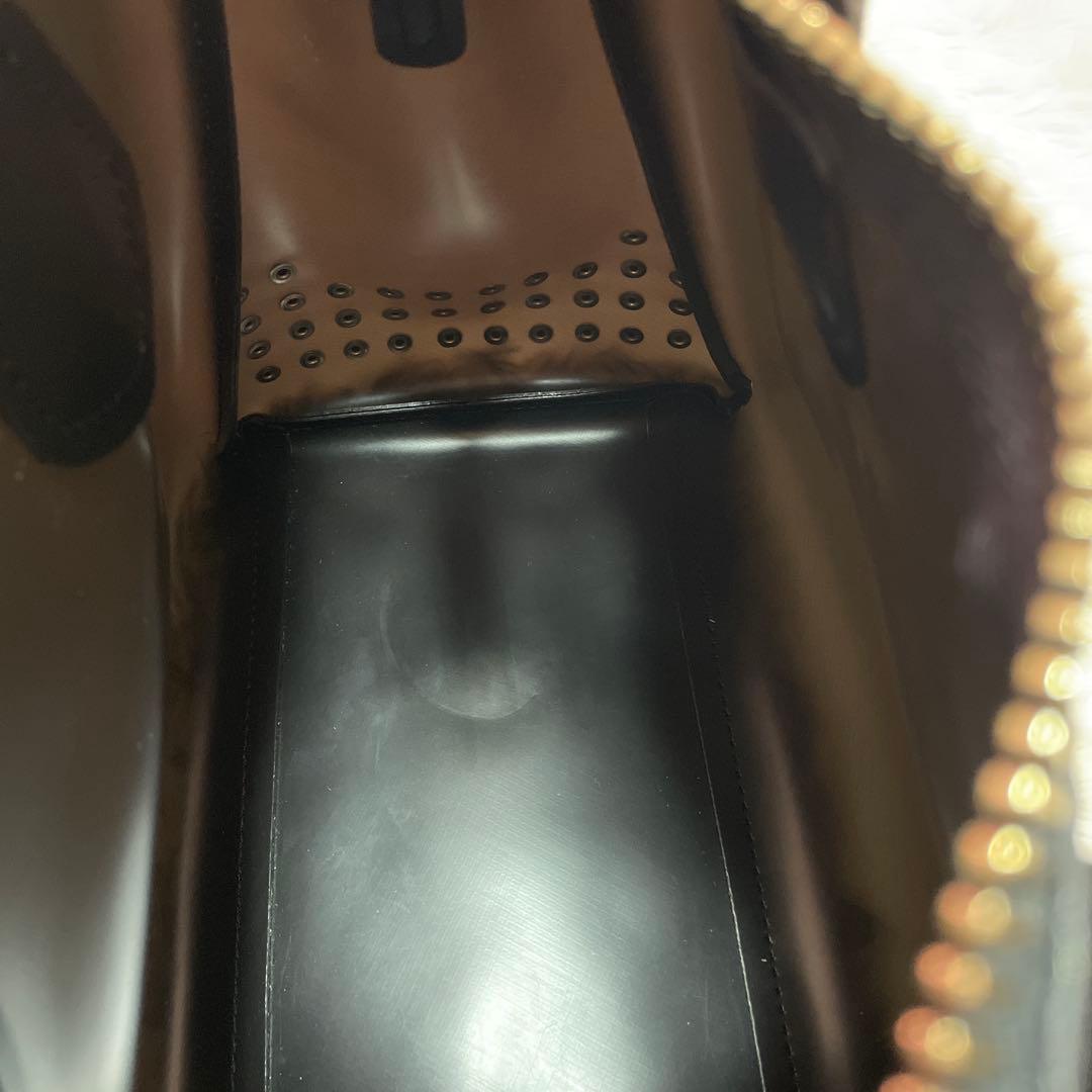 GUM スタッズ付きトートバッグ　黒×ゴールド 2WAY ショルダー