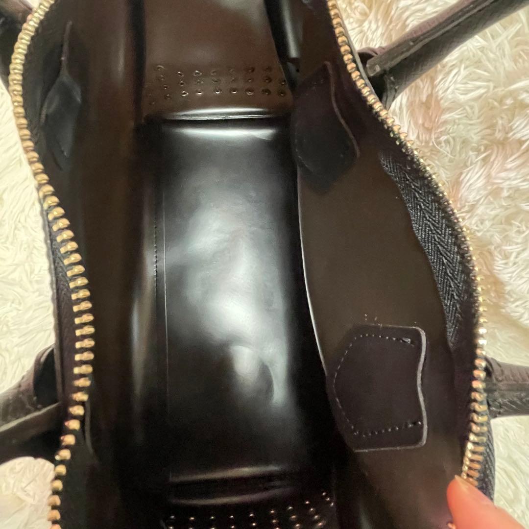 GUM スタッズ付きトートバッグ　黒×ゴールド 2WAY ショルダー