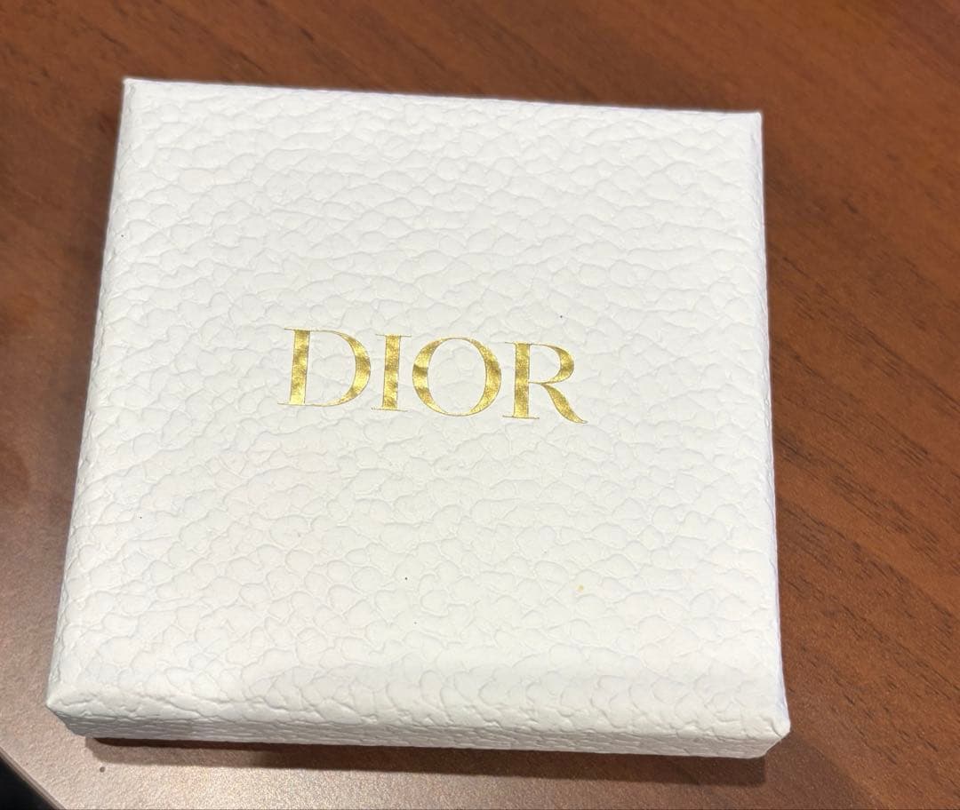Dior petit cd ピアス ピンク