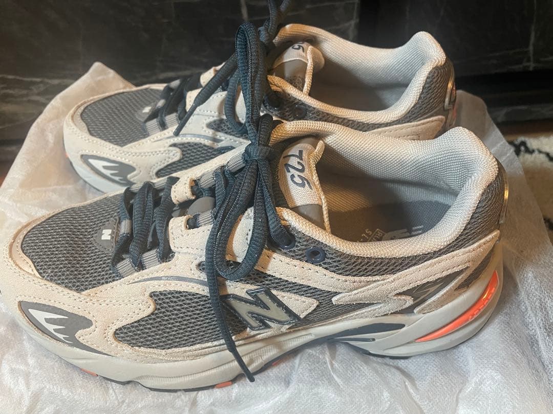 【美品】【24.5cm】New Balance ML725N スニーカー