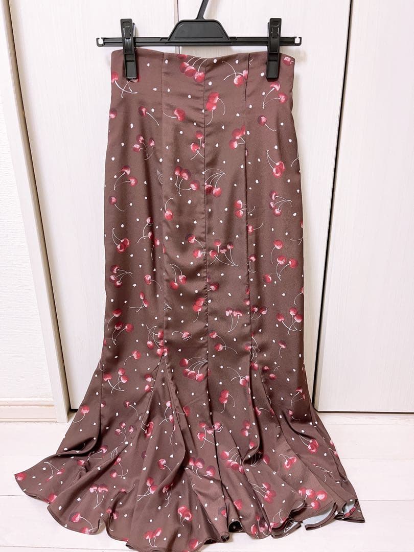 LILLIAN CARAT チェリープリントキャミソール&スカート ブラウン