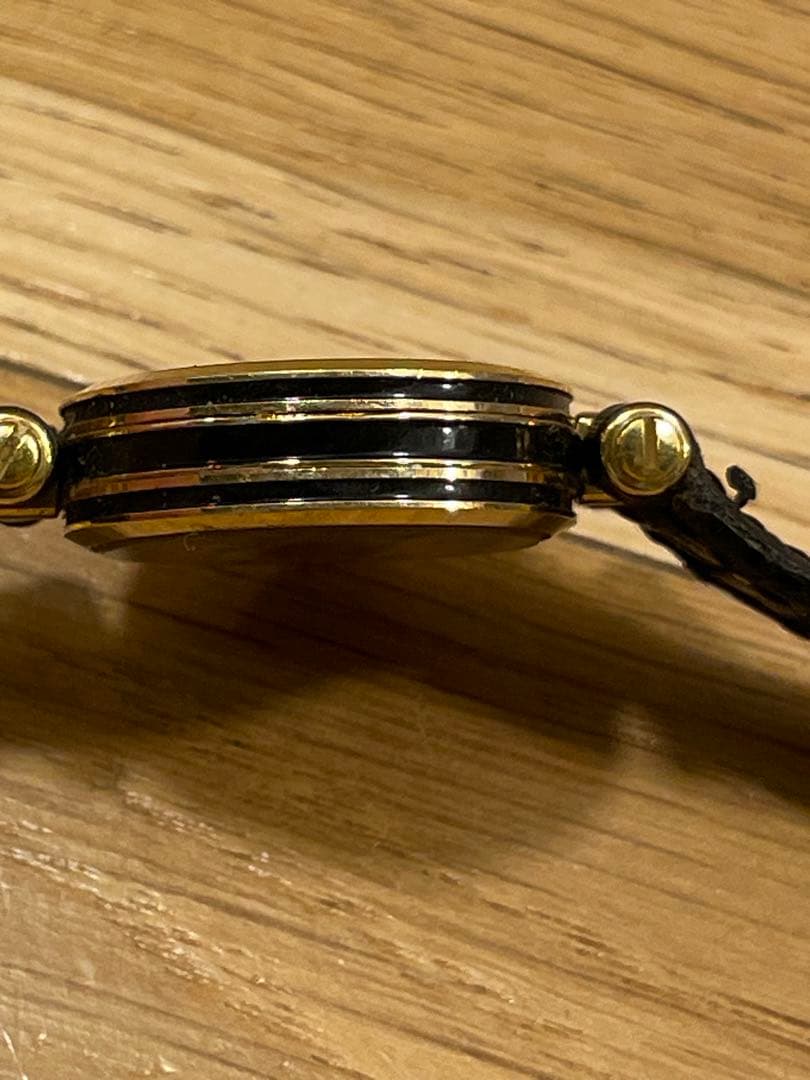 GUCCI アナログクォーツ腕時計2本セット