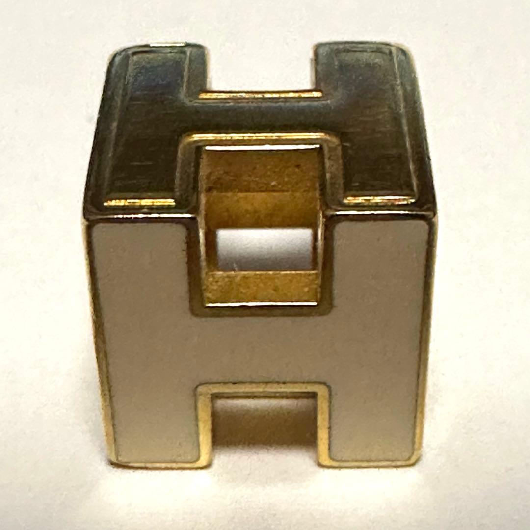 エルメス　HERMES　ペントップ　Hキューブペンダント　カージュドアッシュ