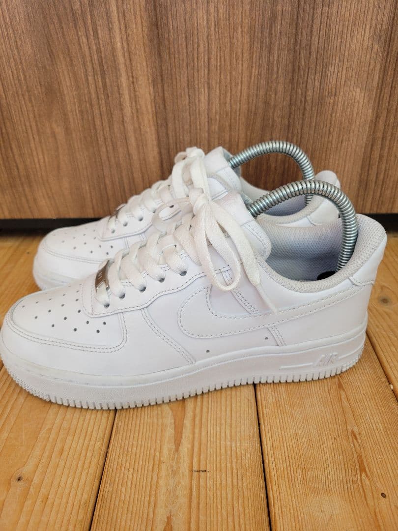 ⭐️超美品⭐️Nike エアフォース1 07 ホワイト23㎝