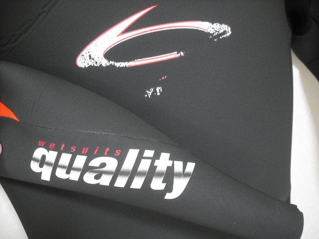 【程度抜群！】セミドライウエットスーツ　QUALITY(クオリティ）　M～ML