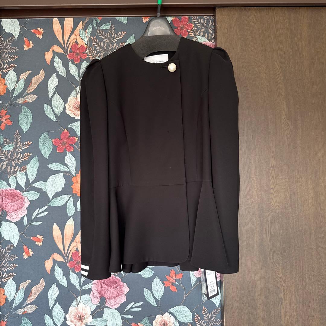 ボーダーズアットバルコニーノーカラージャケット 黒38 新品未使用　タグ付き