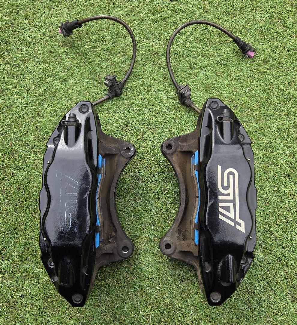 インプレッサ　sti 純正キャリパー　フロント