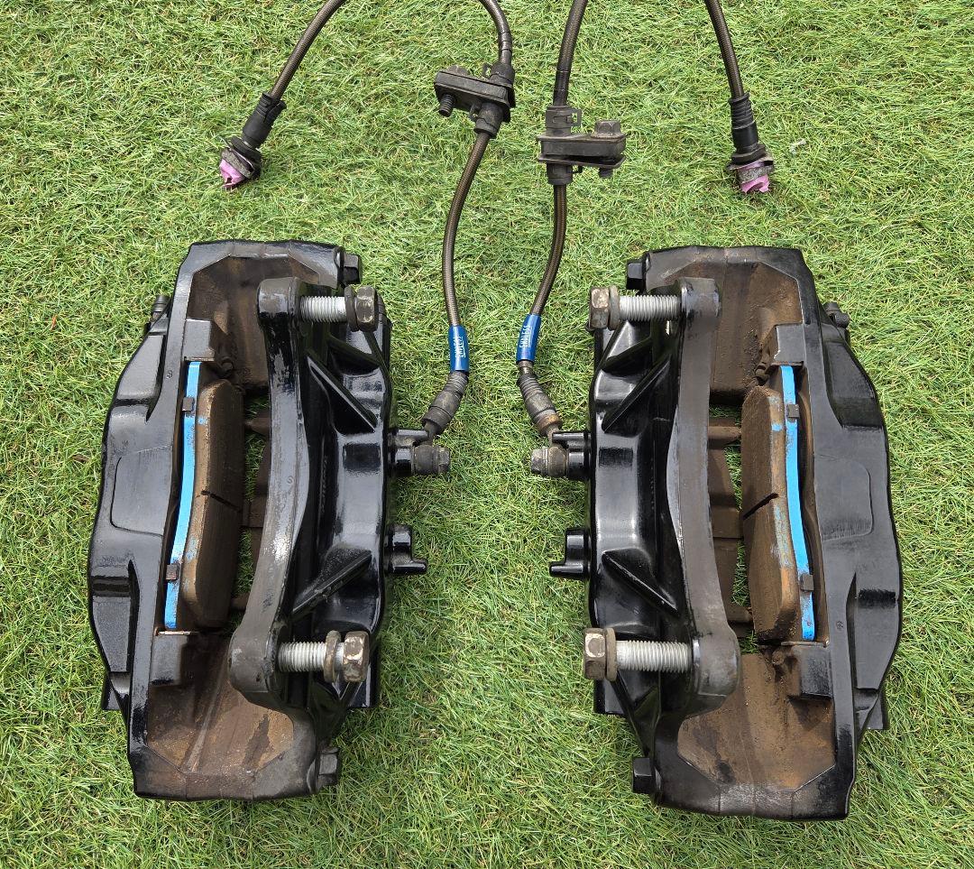 インプレッサ　sti 純正キャリパー　フロント