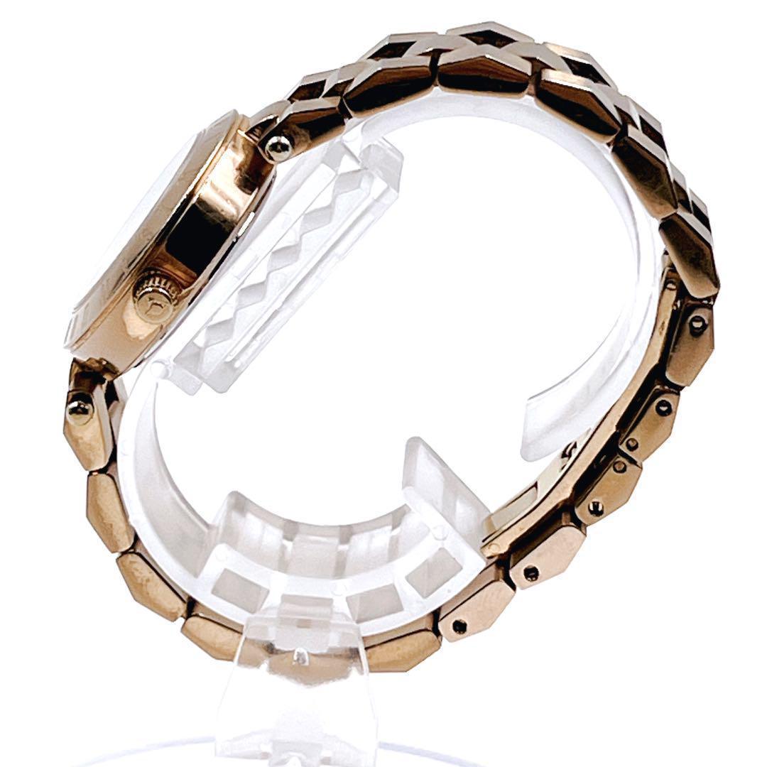 入手困難✨ ヴィヴィアンウェストウッド　デカオーブ ブラック ゴールド ラウンド