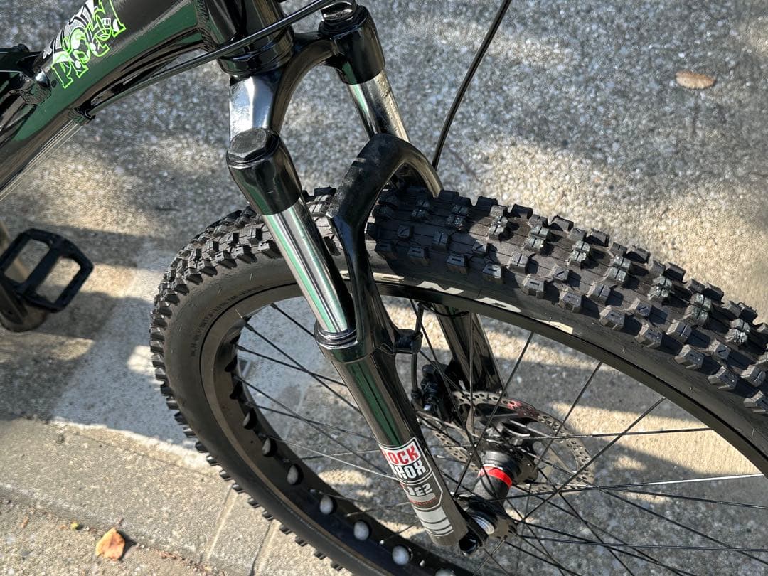 ジャイアント　カスタム　油圧ブレーキ　ホイール　ステア