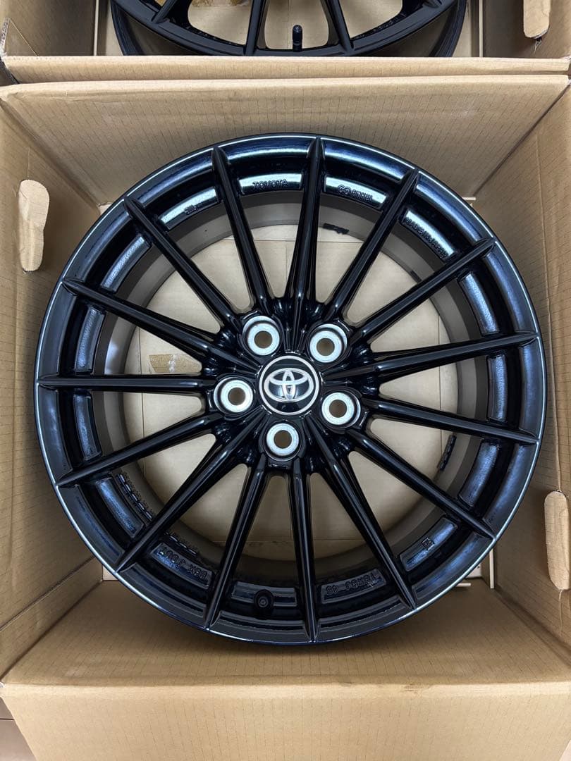 美品 トヨタ GR ヤリス 純正 ホイール18インチ4本セット ENKEI