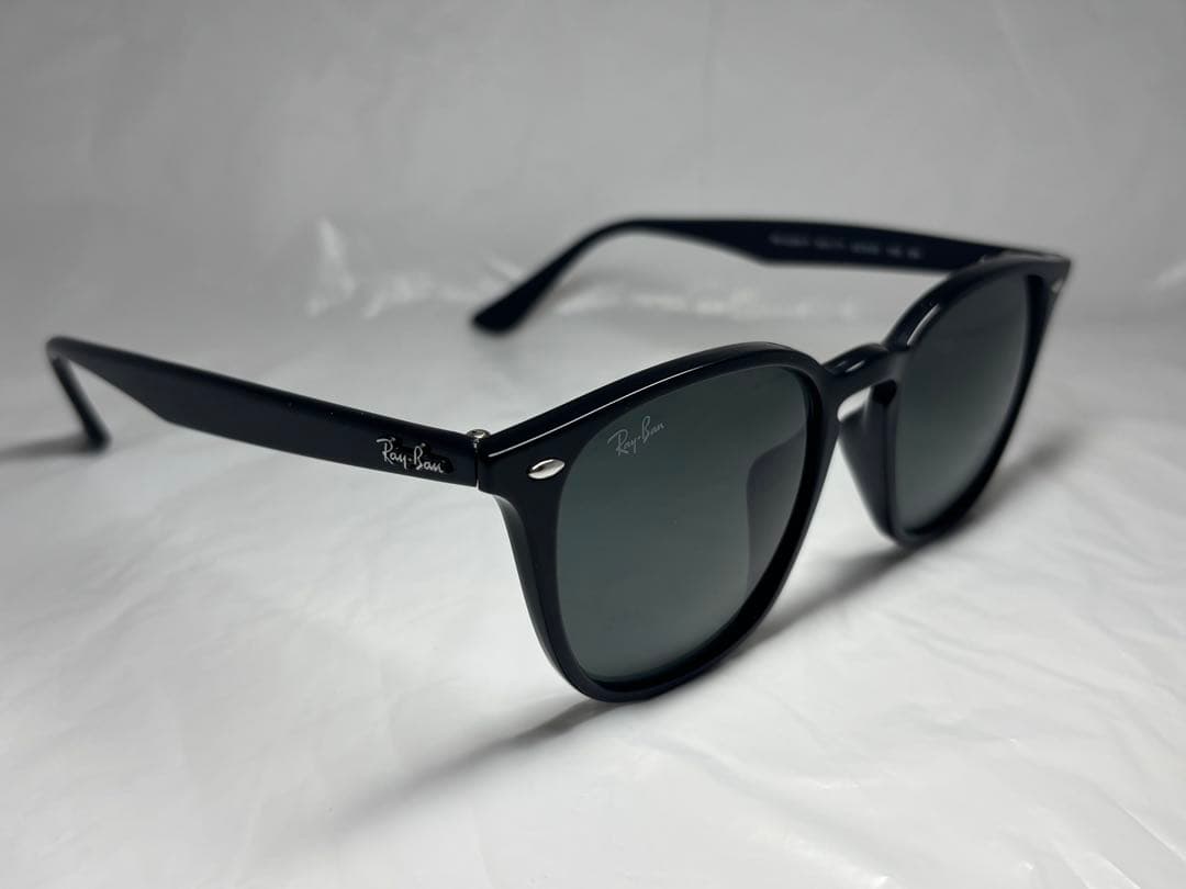 美品　正規品　RB4258-F レイバン　Ray-Ban サングラス ケース付き