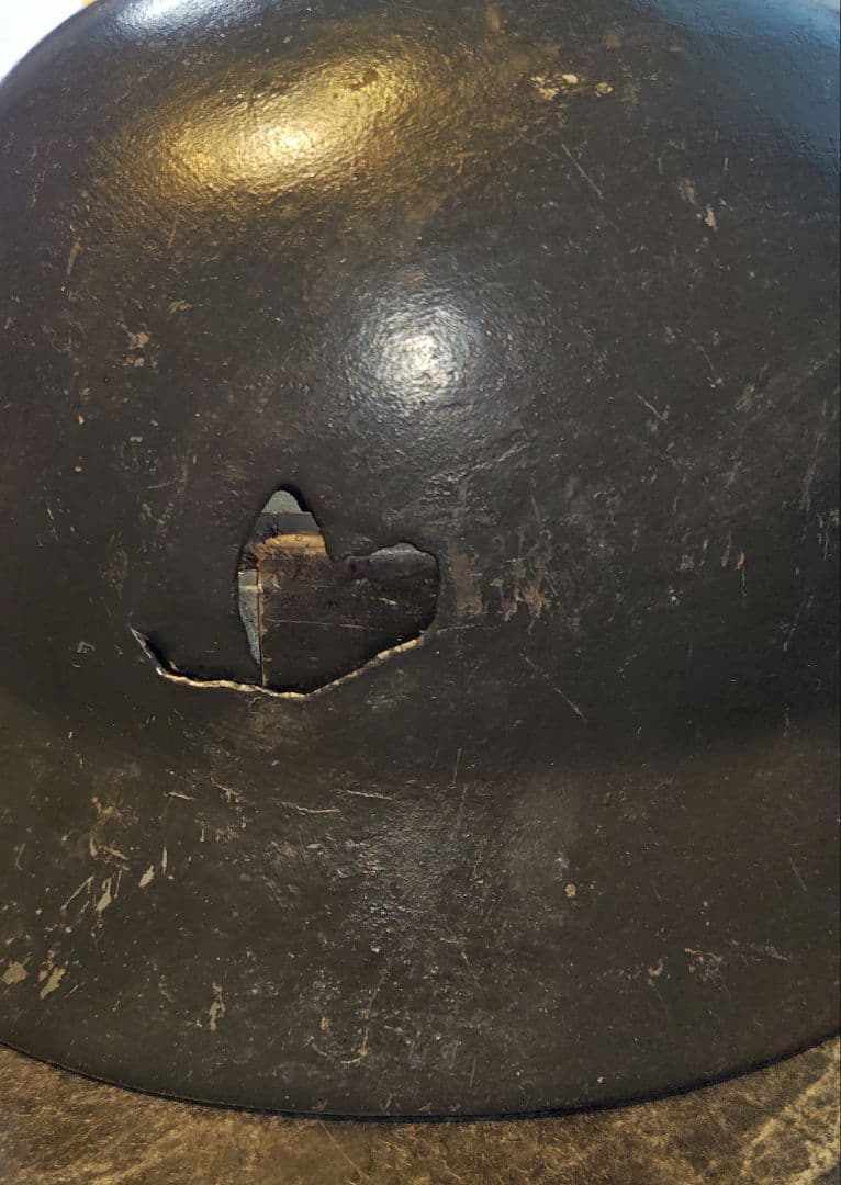 旧ドイツ軍　ヘルメット (シュタールヘルム M42) 実物？ナチヘル