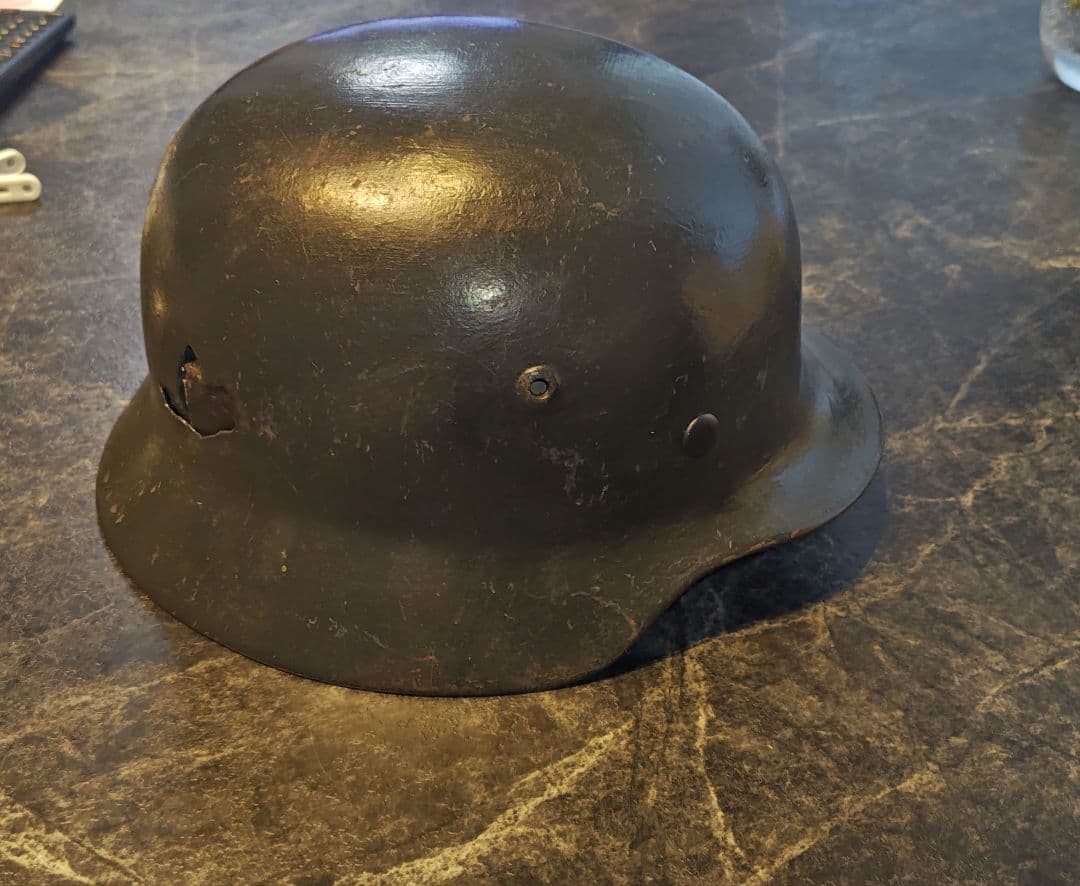 旧ドイツ軍　ヘルメット (シュタールヘルム M42) 実物？ナチヘル