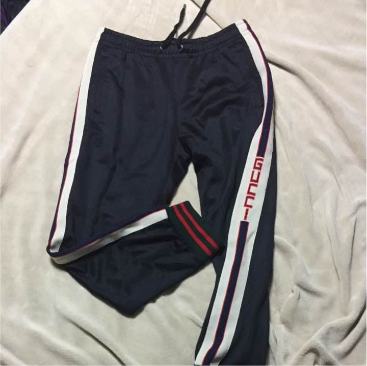 GUCCI ジャージ 黒 Sサイズ