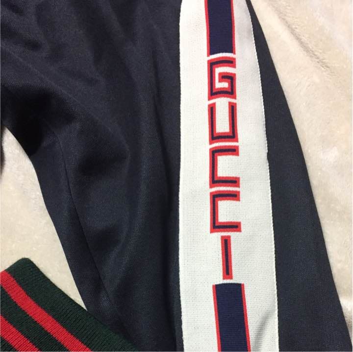 GUCCI ジャージ 黒 Sサイズ