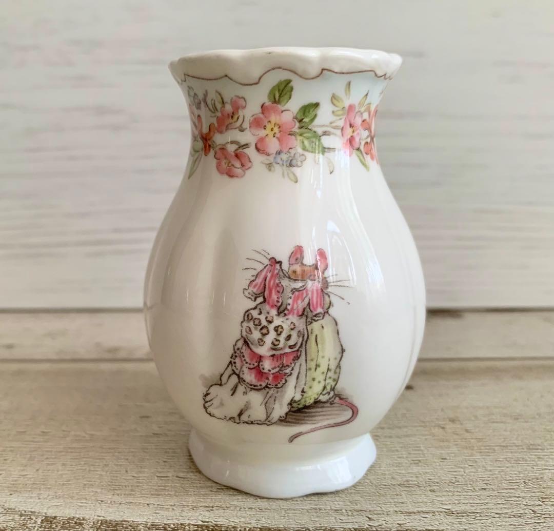 ポピーズベッドルーム フラワーベース スモールサイズ ブランブリーヘッジ 花瓶