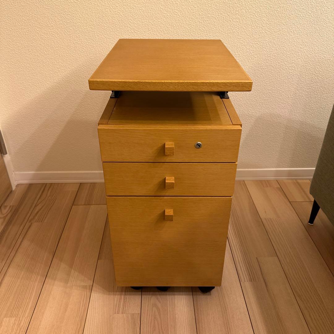 カリモク　デスクワゴン　キャビネット