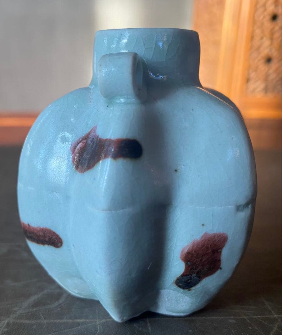 ミニ青白磁　鑑賞台付 ・ヴィンテージ　レア 一輪挿し・ミニ観葉植物　台湾茶器