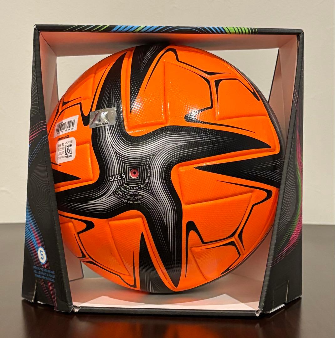 アディダス　サッカーボール　5号球　CONEXT 21