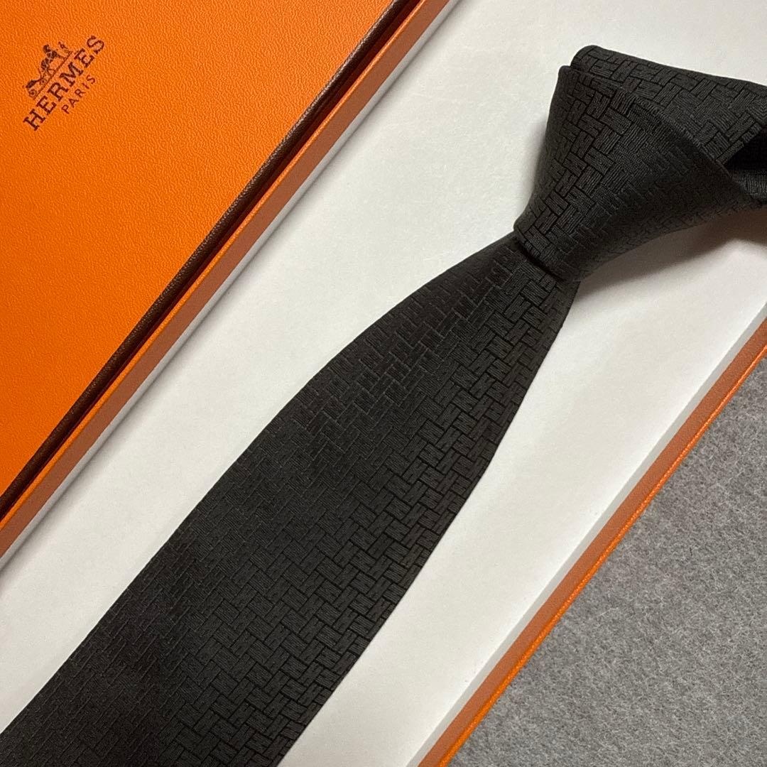 エルメス　ネクタイ　グレー　H柄H織ファソネ