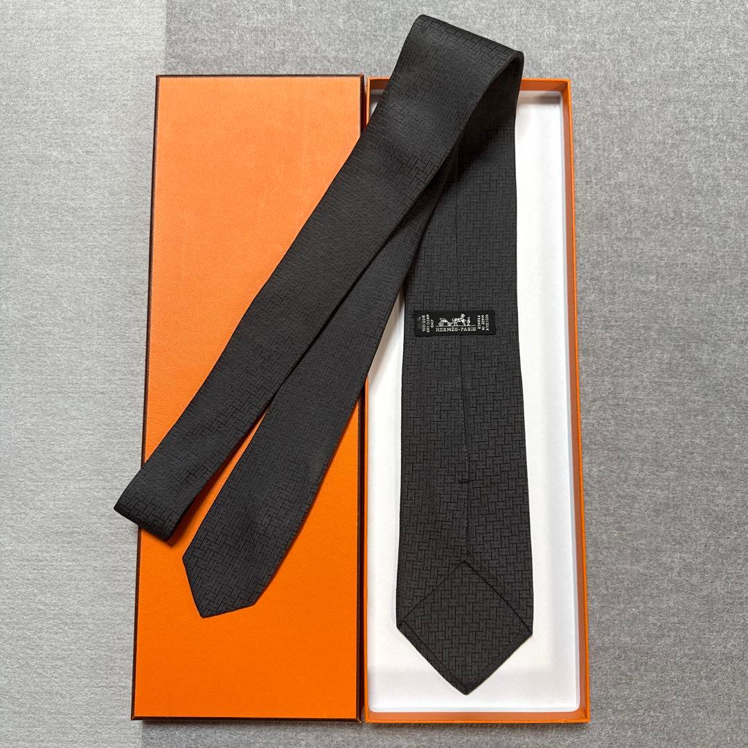 エルメス　ネクタイ　グレー　H柄H織ファソネ