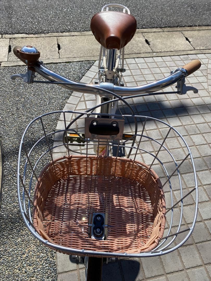 ジュニア自転車 24インチ　ホワイト　美品