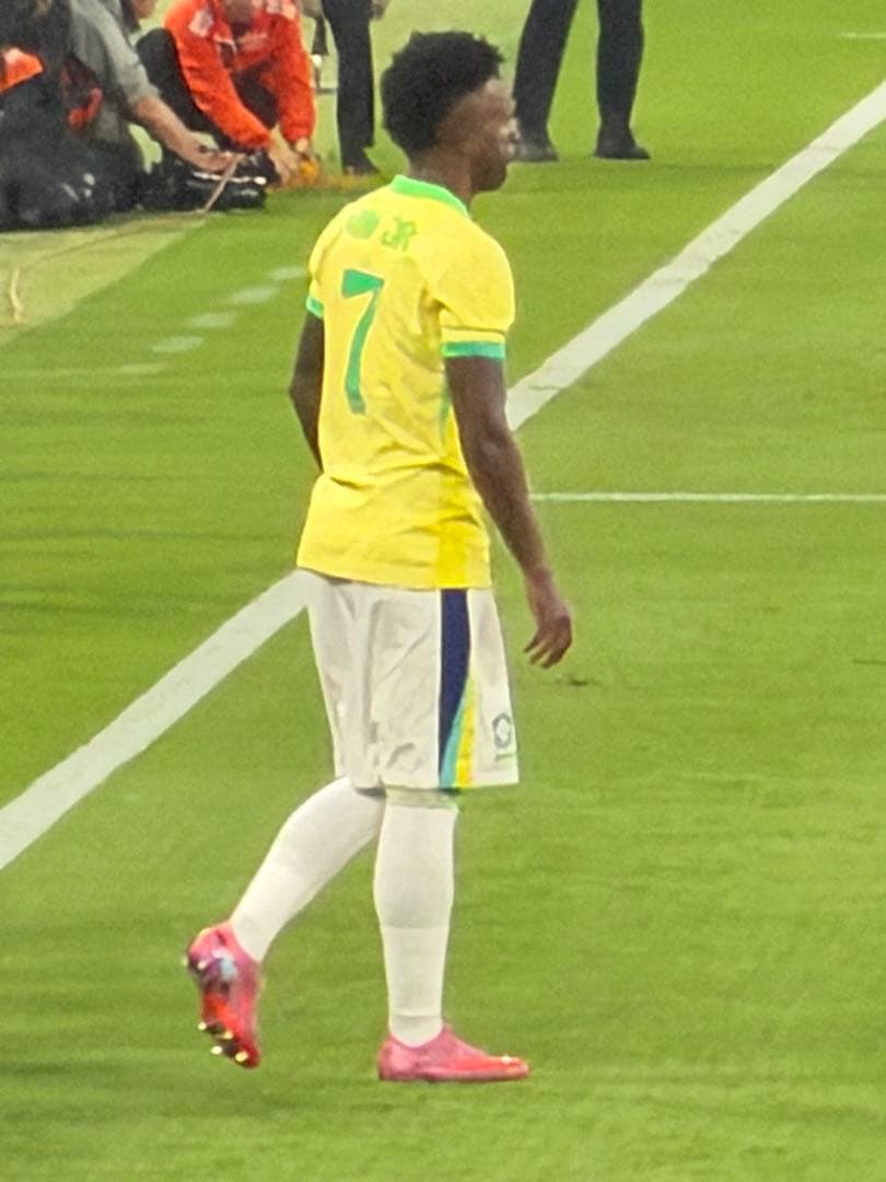 ユニフォーム ヴィニシウス ブラジル レプリカ 日本未発売